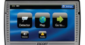 GPS Navigator Meets Radar Detector in the Escort PASSPORT iQ