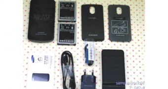 Samsung Galaxy Nexus extra battery and cover