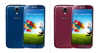 Galaxy S 4 in Blue Arctic and Red Aurora