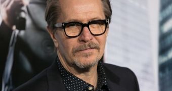 Gary Oldman says Mel Gibson and Alec Baldwin backlashes are fueled by political correctness and hypocrisy