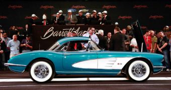 Dan Akerson’s 1958 Corvette sells at auction