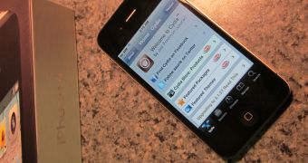 Geohot provides evidence of his iPhone 4 jailbreak