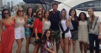 Gerard Butler gives a bride-to-be the surprise of her life when he crashes her bachelorette party in Sydney