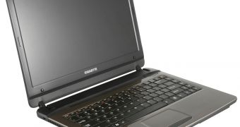 Gigabyte Shows Q2440 14” Compact Notebook