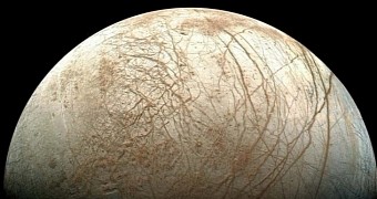 Ginormous Ice Plates Are Shuffling Around on Jupiter's Moon Europa