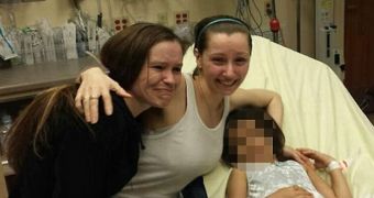 Amanda Berry (pictured center) meets her cousin (left), her daughter lies in bed