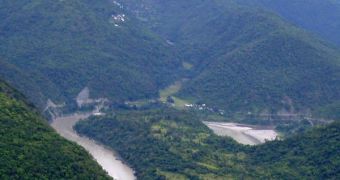 Photo showing a bend in the Ganges river