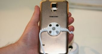 Gold Samsung Galaxy S5