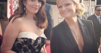 Golden Globes 2013: Tina Fey, Amy Poehler Explain Rules of the Drinking Game