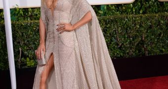 Jennifer Lopez in a fabulous caped Zuhair Murad gown at the Golden Globes 2015