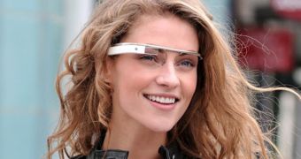 Google Glass gets hacked
