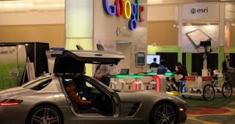 Google Maps in the Mercedes-Benz SLS AMG