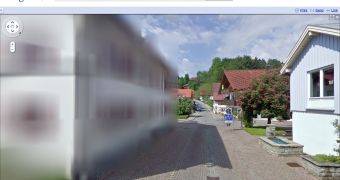 Google Street View Goes Live in Germany, Blurred Houses and All