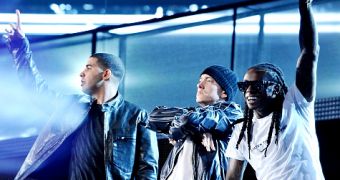 Drake, Eminem and Lil Wayne perform and close the 2010 Grammy Awards