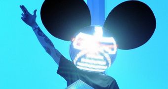 Deadmau5 performs at the Grammy Awards 2012