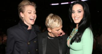 Ellen DeGeneres makes faces for the camera at the Grammys 2013