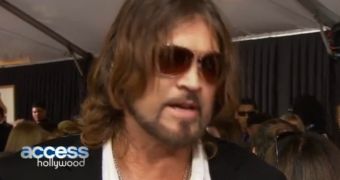 Billy Ray Cyrus knows how he would get Justin Bieber back on track after recent legal problems