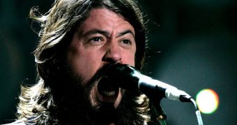 Dave Grohl and the Nine Inch Nails will be closing this year's Grammy Awards