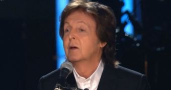 Paul McCartney and Ringo Starr performed “Queenie Eye” at the Grammys 2014