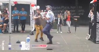 Grandpa Dances with Police Officer in Australia – Video