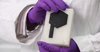 Graphene Printed Battery Prototype Ready for Testing – Video