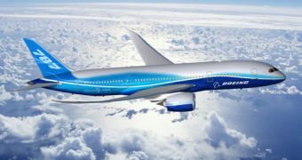 “Green” Boeing Dreamliner Touches Down in UK