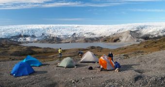 Greenland Ice Sheet Covers 3-Million-Year-Old Landscapes