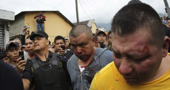 Guatemalan Child-Killer Is Burned to Death by Mob on School Patio