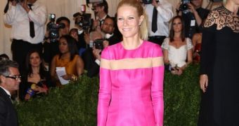 Gwyenth Paltrow on the red carpet at the “un-fun” MET Gala 2013
