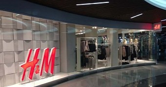 H&M and Kering announce plans to test clothes recycling technology
