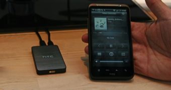 HTC Tube to bring DLNA to older HDTVs