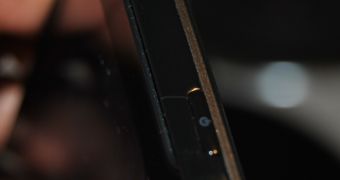 HTC EVO 4G power button crack