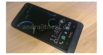 Leaked HTC One mini photo