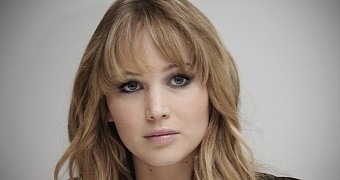 Hacker threatens to release raunchy Jennifer Lawrence video in leak scandal