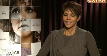 Halle Berry lost the pregnancy weight through breastfeeding and eating right