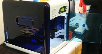 Hands-on: XYZPrinting 3D Printer with Scanner Revealed at IFA 2014 – Gallery