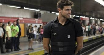 Guilherme Leão was voted online as the hottest security guard
