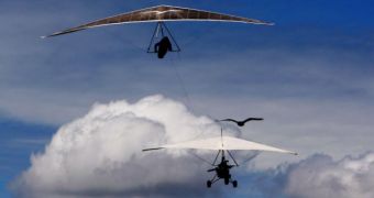 Hang Glider Pilot Refuels at Gas Station in Russia – Video