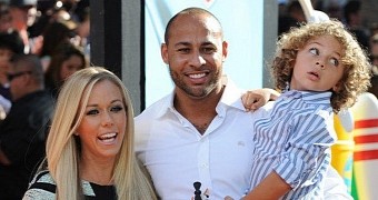 Hank Baskett wants to renew wedding vows with Kendra, thinks it's going to get him off the hook