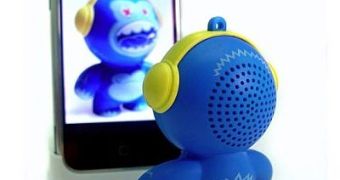 The screaming blue Headphonies, for being properly noticed