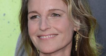 Helen Hunt wrote the script for “Ride,” in which she stars, but also directs and produces