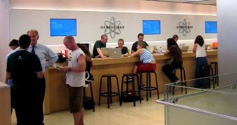 Here’s Why You Can’t Get a Genius Bar Appointment at the Apple Store