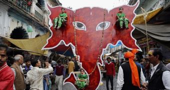 Hindu Festival Procession Fills the Streets with Color and Dances