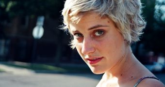 Greta Gerwig lands lead role in "How I Met Your Mother" spinoff