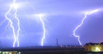 Four simultaneous lightnings over Oradea, Romania, in 2005