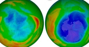 The evolution of the Antarctic ozone layer hole, between 1979 and 2011 [click for full resolution]