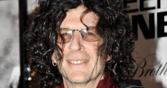 Report: Howard Stern could replace Jimmy Fallon if Fallon replaces Jay Leno
