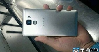 Huawei Honor 7 (back)