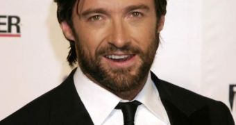Hugh Jackman banged his head and sustained a minor injury while doing a stunt on Oprah’s Australian special