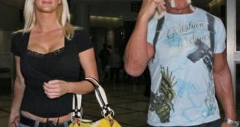 Hulk Hogan Applies for Marriage License